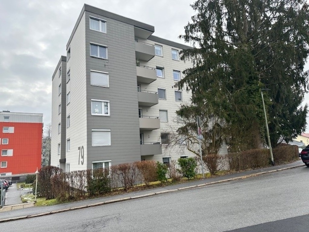 Passau - Gelungene 2-Zimmer-Wohnung in Passau-Rittsteig mit Balkon, Wannenbad und Abstellraum