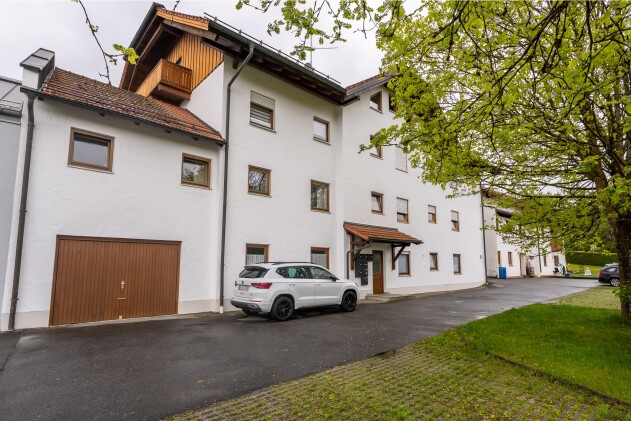 2-Zimmer-Wohnung - Die erste eigene Wohnung! mit modernem Bad, offener Küche und  Sonnenbalkon in Ruderting