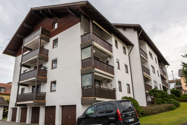 3-Zimmer-Wohnung - Großzügige Dachetage: Top gepflegt mit moderner Ausstattung über den Dächern Passau Grubwegs