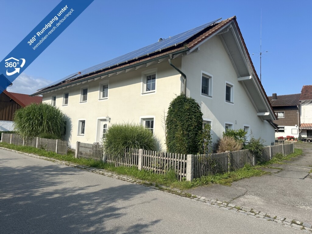 Haarbach - Viel Platz für Ihr Familienleben Großzügiges Wohnhaus mit Kachelofen, Photovoltaik und EBK