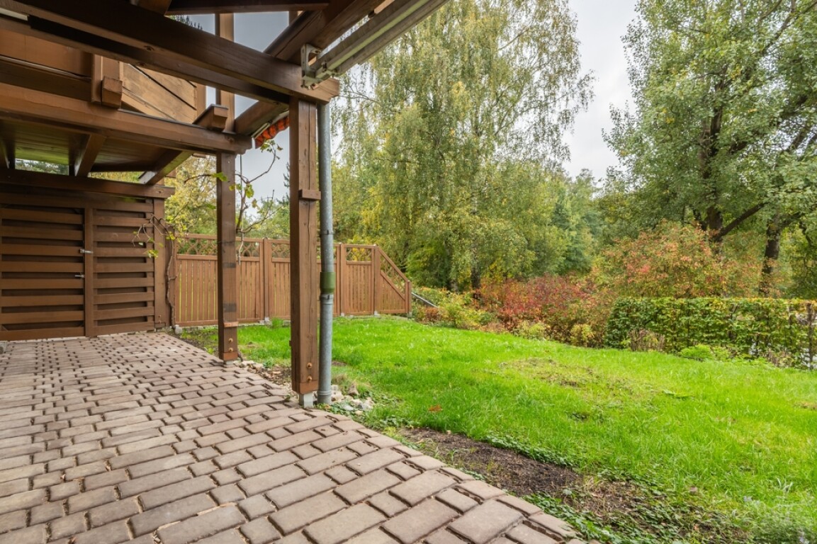 Passau - Großzügige Wohnung mit Garten 2-Zimmer-Wohnung mit Wannenbad, Blick ins Grüne und Südterrasse