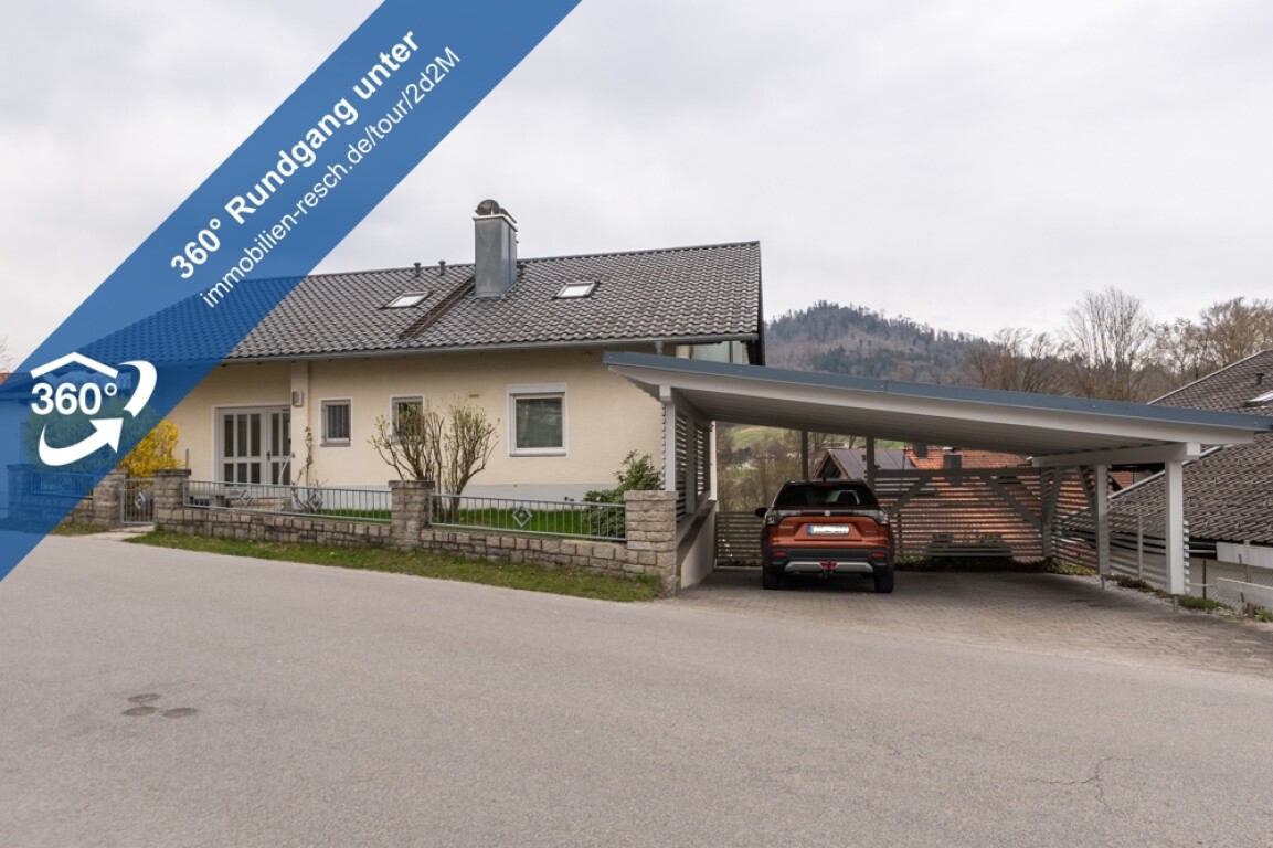 Großzügiges Zweifamilienhaus in Hauzenberg