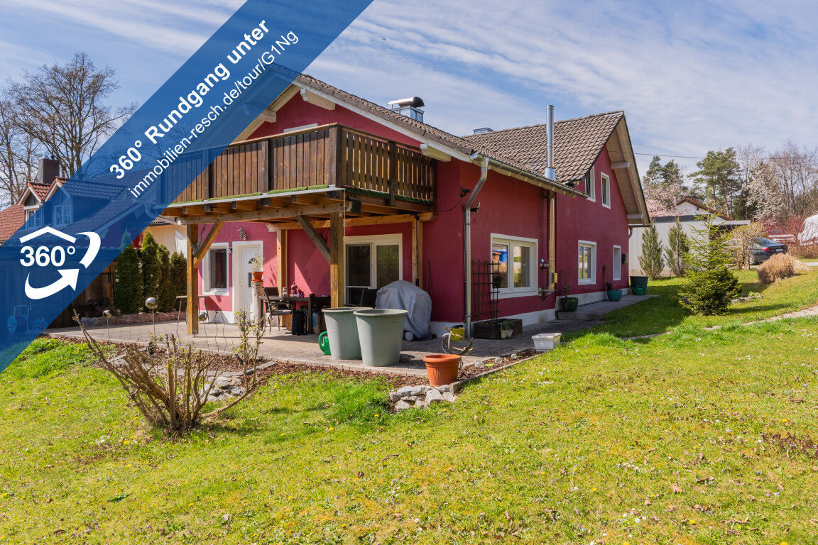 Ruhig Wohnen am Waldrand Einfamilienhaus mit 2 Bädern, Terrasse, Balkon und eigenem Waldgrundstück