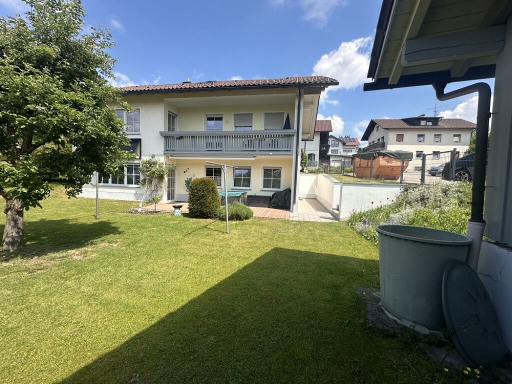Hauzenberg / Raßreuth - Einfamilienhaus mit Einliegerwohnung Nähe Hauzenberg