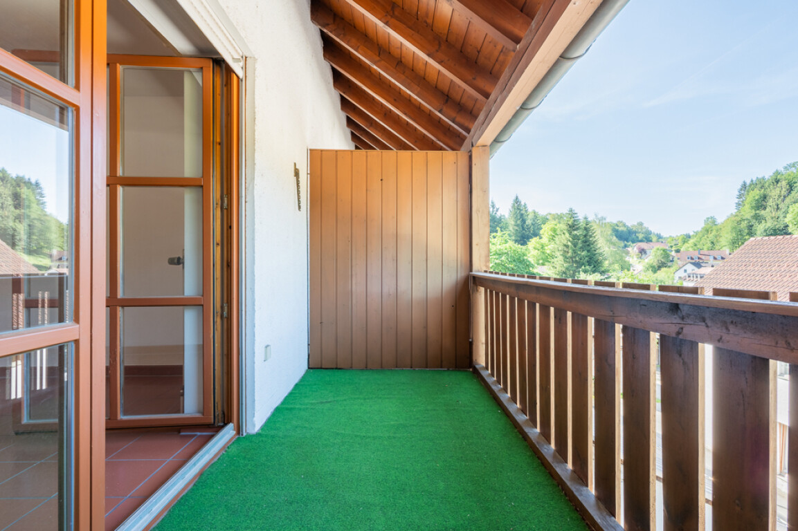 Passau - Frei und sofort bezugsfertig! Ruhige lichtdurchflutetet 3-Zimmer-Maisonettewohnung und Balkon