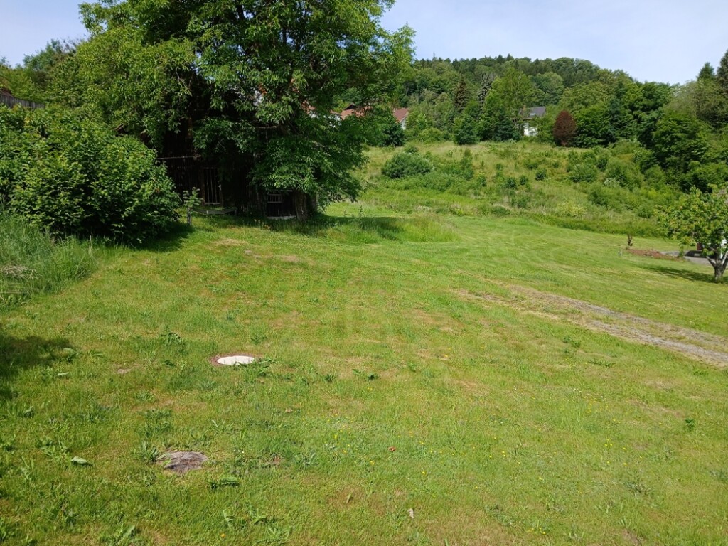Teilerschlossenes Baugrundstück in Schönberg/Nähe Zentrum