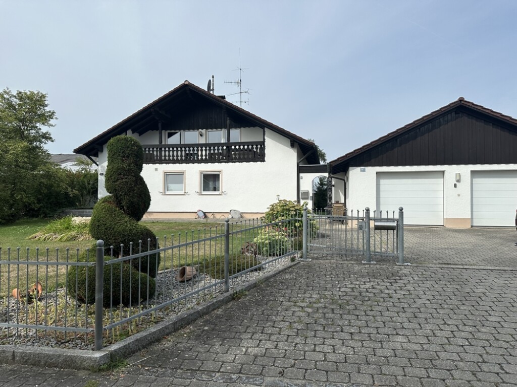 Großzügiges Einfamilienhaus Nähe Pocking