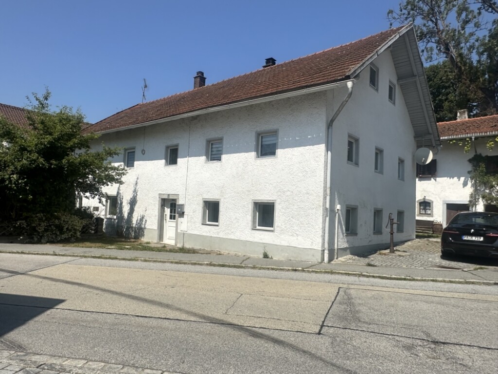 Aicha v. Wald - Renoviertes Einfamilienhaus in Aicha v.W./Zentrum