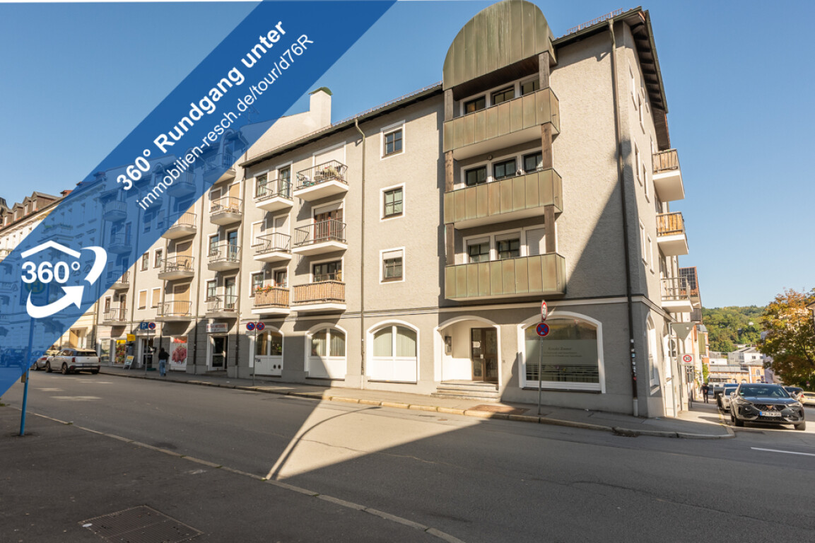 In direkter Nähe zum Zentrum 2-Zimmer-Wohnung mit offener Küche, Balkon und Wannenbad