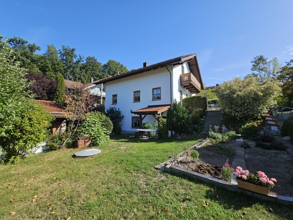 Kleine Büro/Praxiseinheit in Ziegelreuth1-Raum-Büro/Praxis mit kleiner Küchenzeile und Gäste-WC