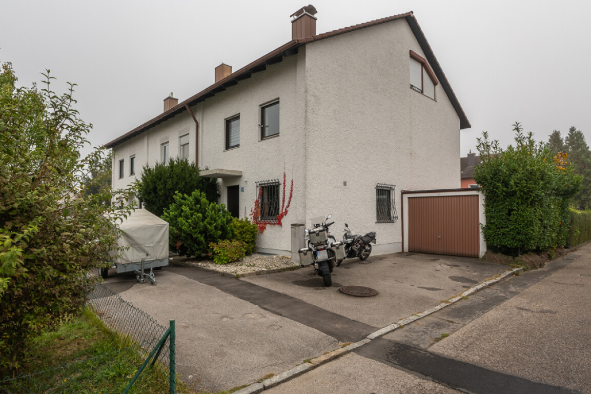 Pocking - Pocking: Reiheneckhaus Bj. 1982