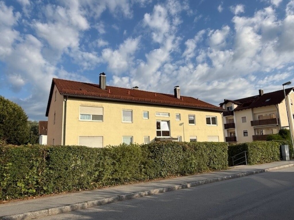 Passau-Neustift: 4 Zimmer Wohnung mit Westbalkon in zentraler Lage