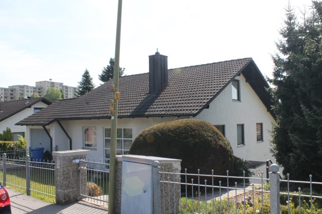 Einfamilienhaus - Passau-Grubweg: Gepflegtes Einfamilienhaus, Baujahr 1977 in zentraler sehr ruhiger Siedlungslage