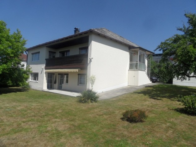 Großzügiges Einfamilienhaus mit Einliegerwohnung in Vilshofen/Höhenlage - Großzügiges Einfamilienhaus mit Einliegerwohnung in Vilshofen/Höhenlage