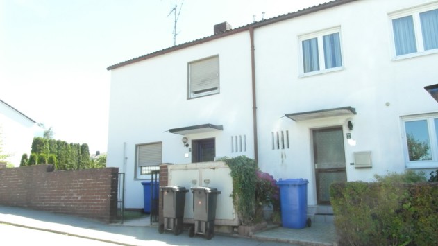 Reiheneckhaus - Passau-Haidenhof: Gepflegtes Reiheneckhaus aus den 60ern in ruhiger Lage