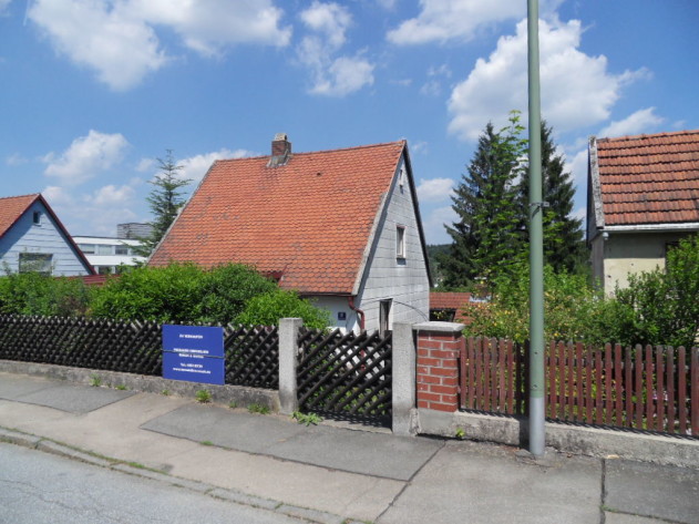 Einfamilienhaus - Haus mit einfacher Ausstattung – renovierungsbedürftig