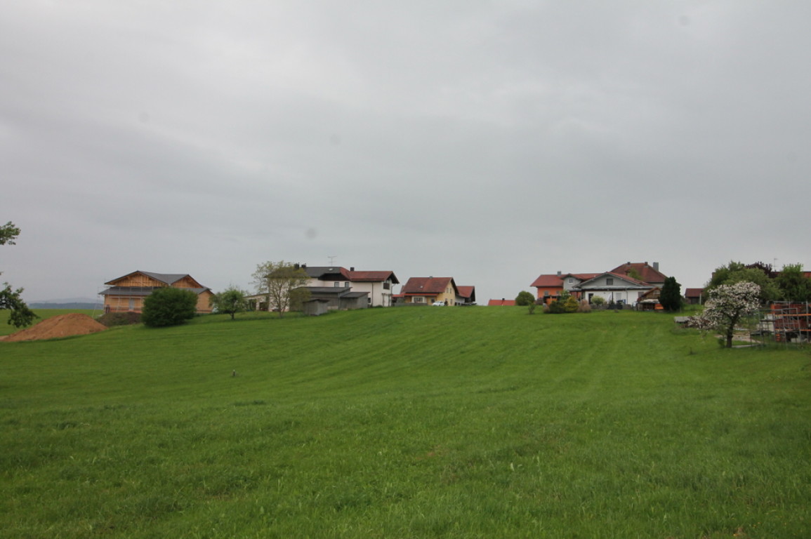 Thyrnau - Gemeindegebiet Thyrnau: 639 m² Bauland + 3.646 m² Landwirtschaftsfläche in Weilerlage/Fernblick