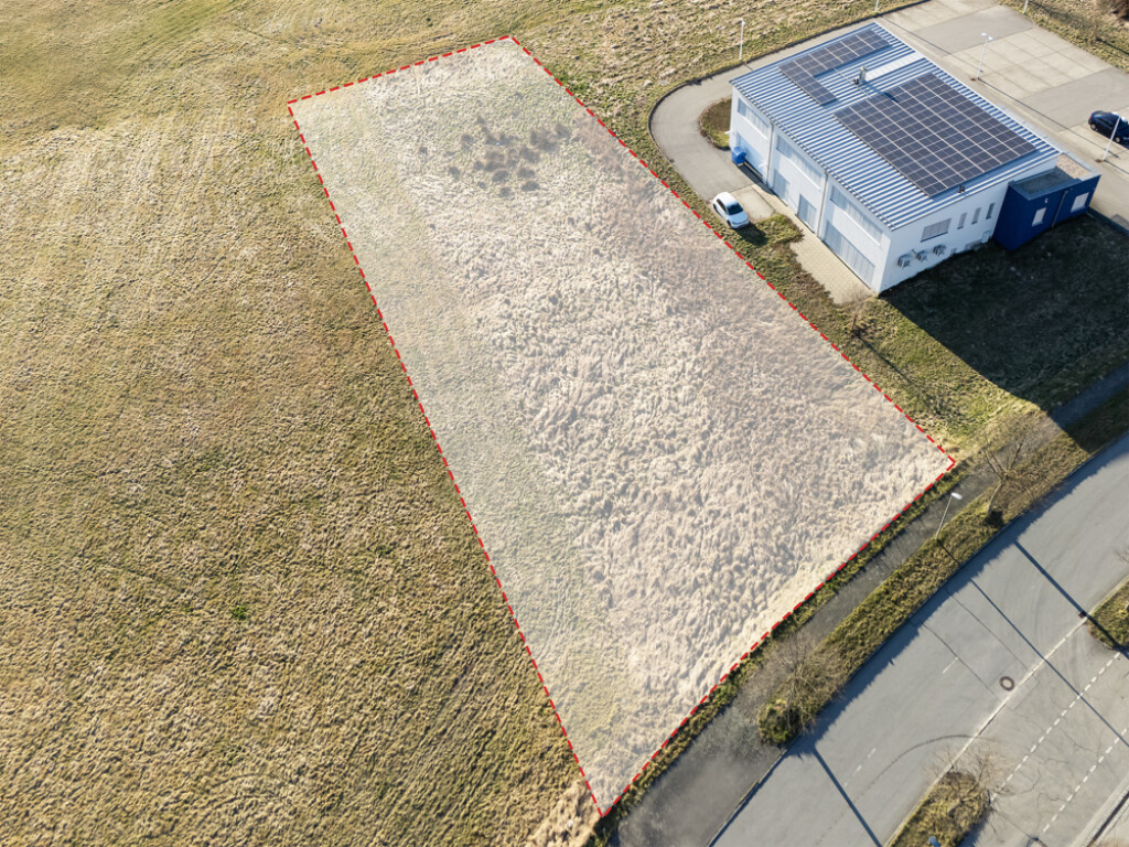 Passau - Passau-West: 2.500 m² Gewerbegrund für Büro, Verwaltung, Lager